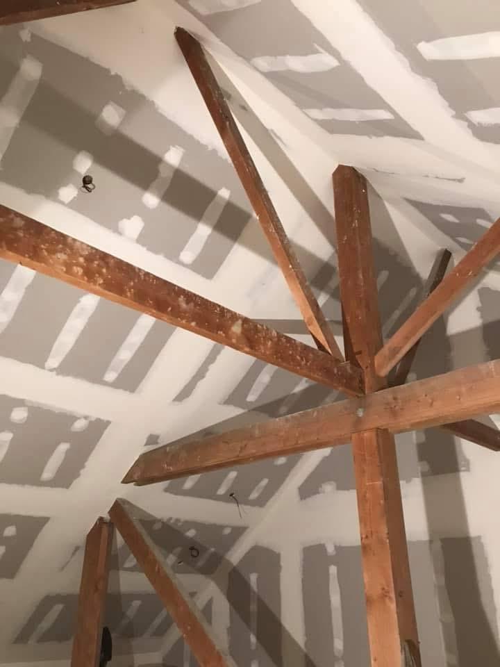 Habillage de poutre en plaques de plâtre